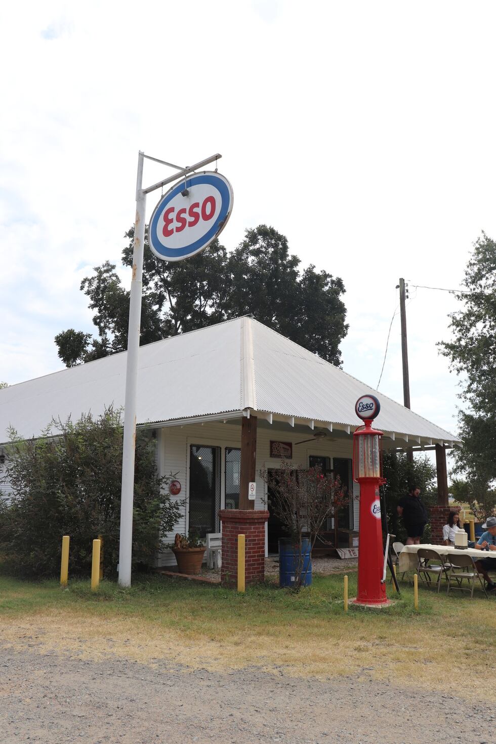Lynn Commissary