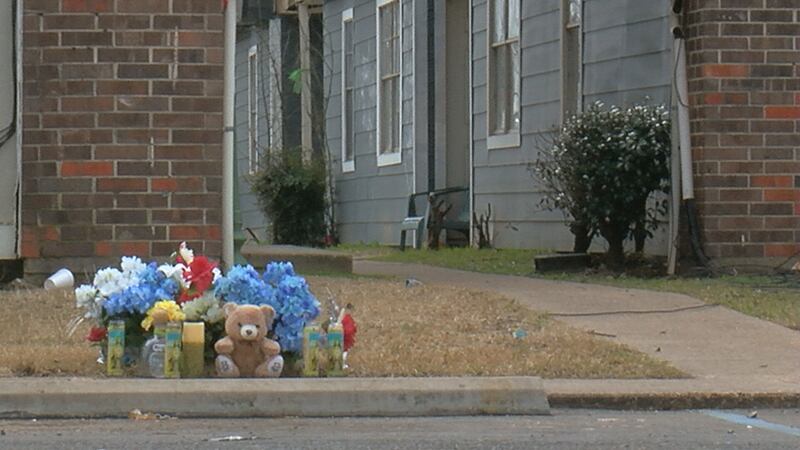 A memorial for Alonzo Bagley has been formed at the Villa Norte Apartments.