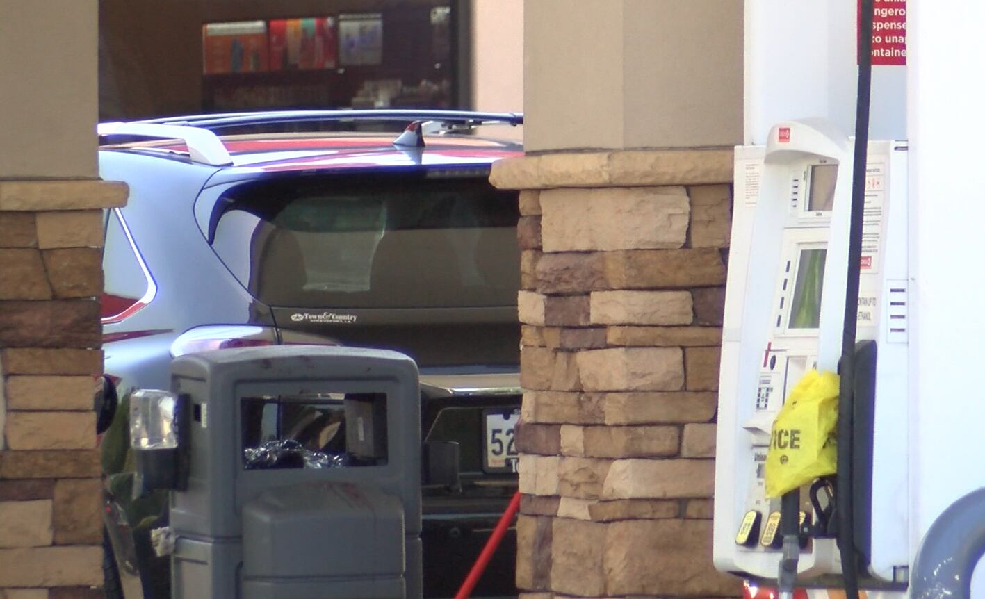 Woman claims water was inside gasoline that resulted in car issues; mechanic gives tips to avoid bad gas - Vimarsana News